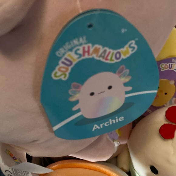 Squishmallows Archie the axalotl - Picture 3 of 5